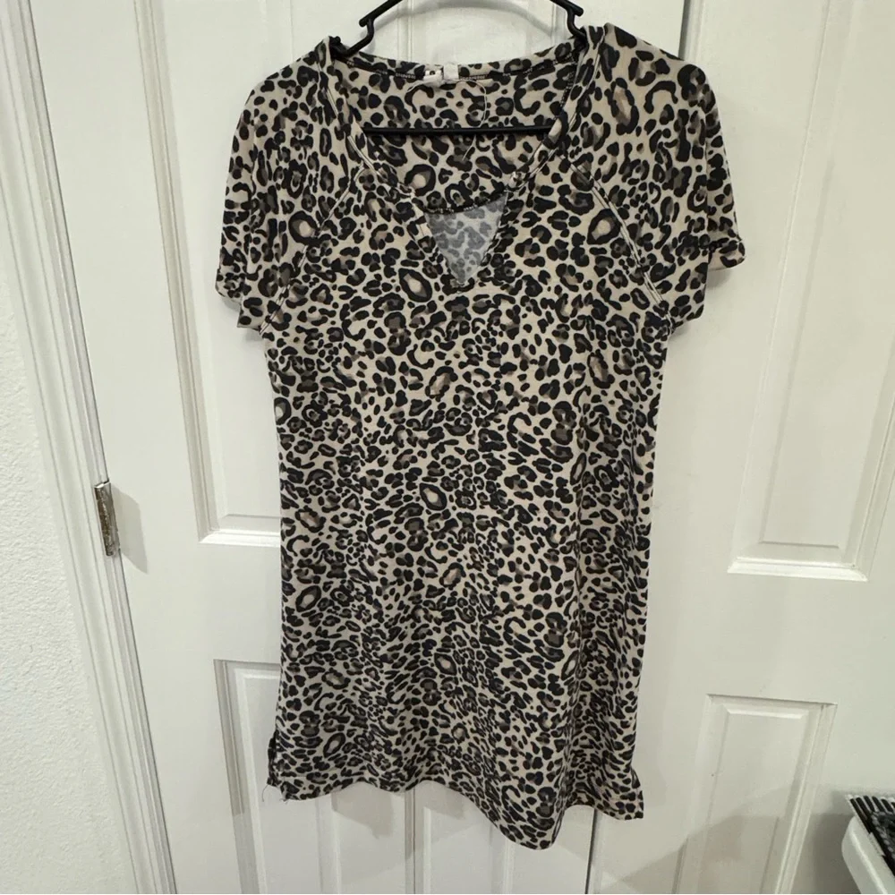 Cable &‎ Gauge Leopard Print Short Sleeve Dress – Size Large